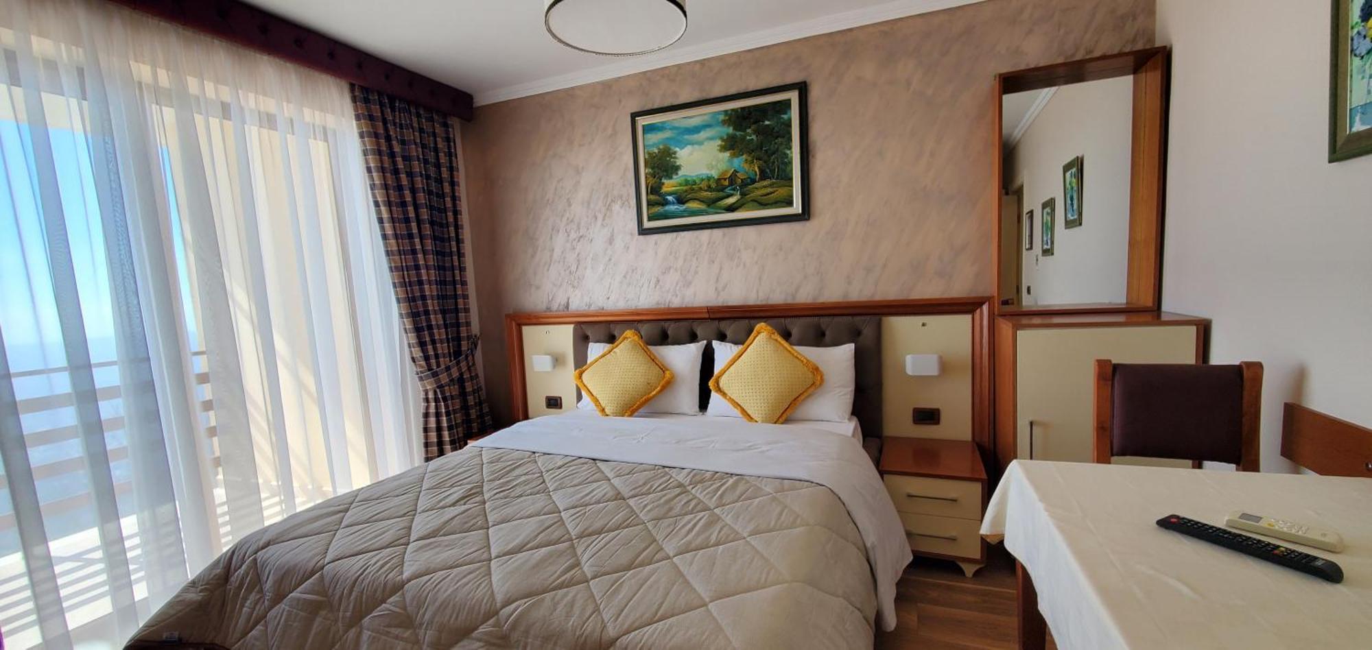Hotel Panorama Dajti Buitenkant foto